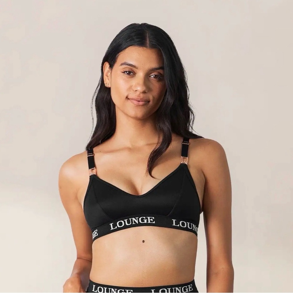 Black nursing bra